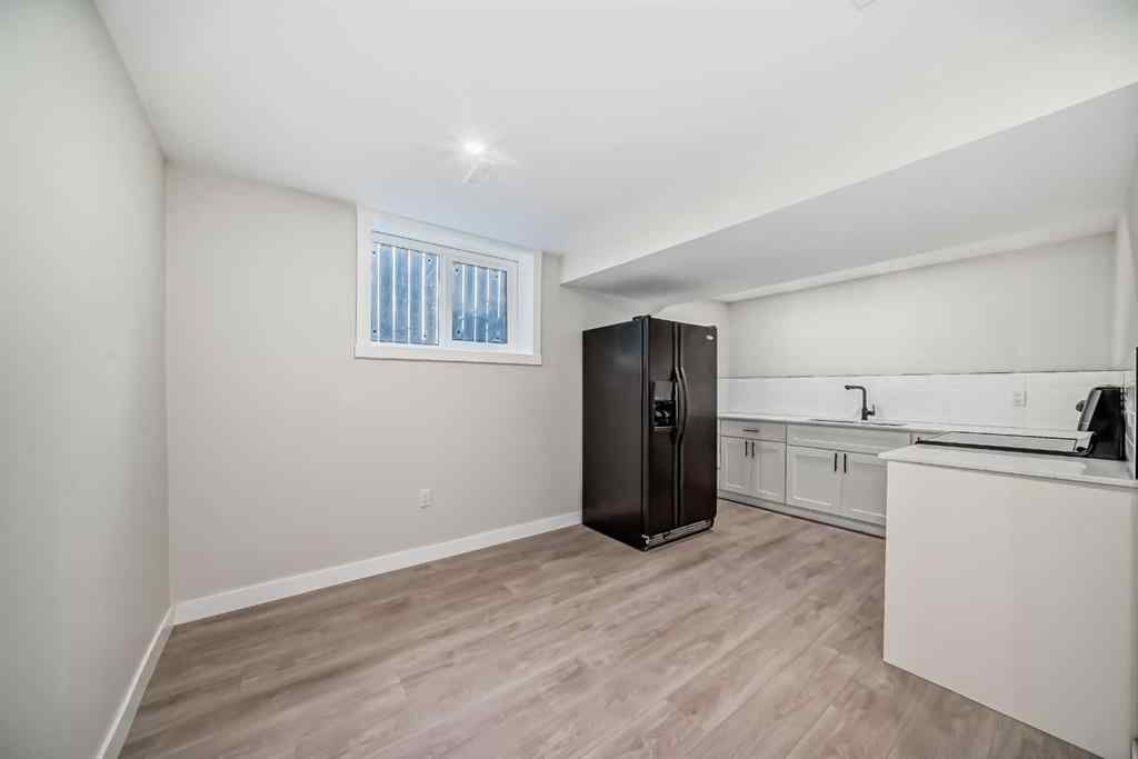 MLS® A2247324 - 256 Penbrooke Close SE in Penbrooke Meadows Calgary, Residential