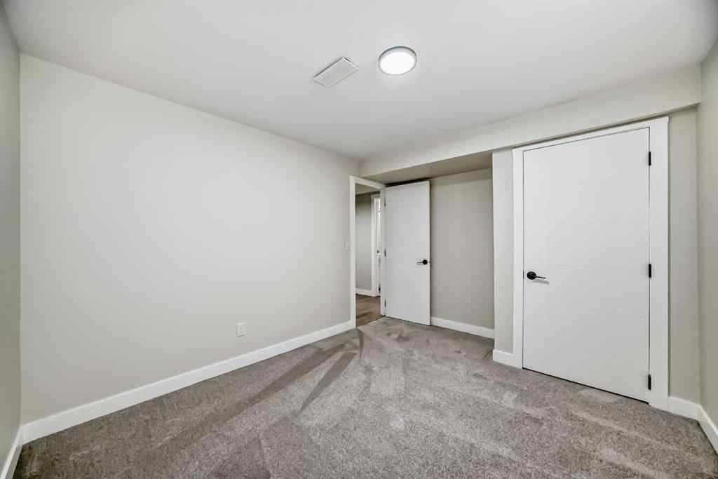 MLS® A2247324 - 256 Penbrooke Close SE in Penbrooke Meadows Calgary, Residential