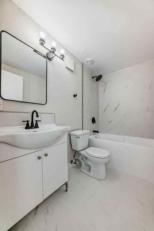 MLS® A2247324 - 256 Penbrooke Close SE in Penbrooke Meadows Calgary, Residential