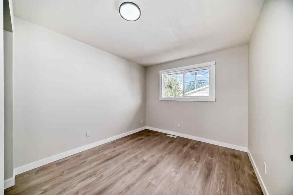 MLS® A2247324 - 256 Penbrooke Close SE in Penbrooke Meadows Calgary, Residential