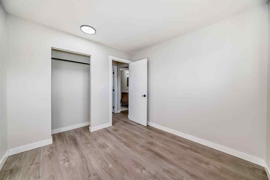 MLS® A2247324 - 256 Penbrooke Close SE in Penbrooke Meadows Calgary, Residential