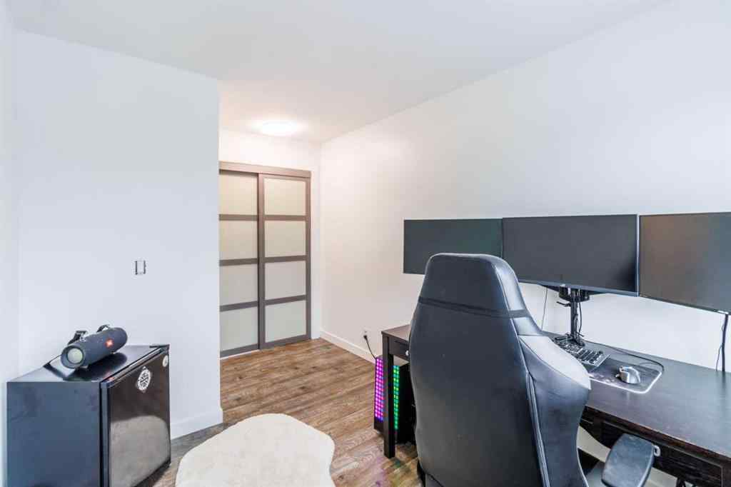 MLS® A2247329 - 92 Erin Woods Drive SE in Erin Woods Calgary, Residential