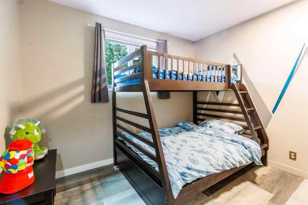 MLS® A2247329 - 92 Erin Woods Drive SE in Erin Woods Calgary, Residential