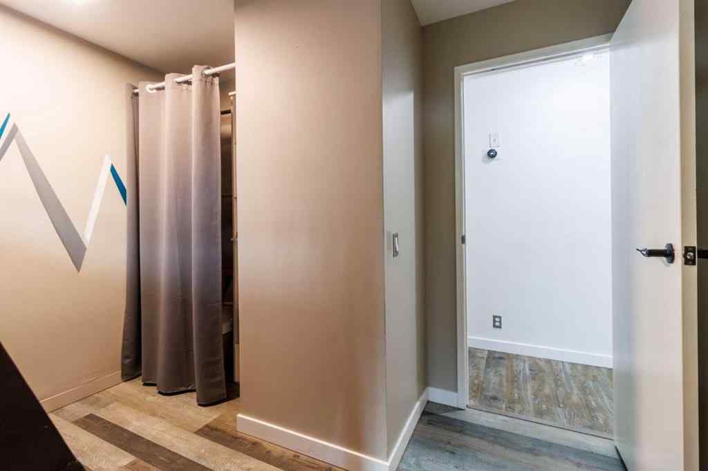 MLS® A2247329 - 92 Erin Woods Drive SE in Erin Woods Calgary, Residential