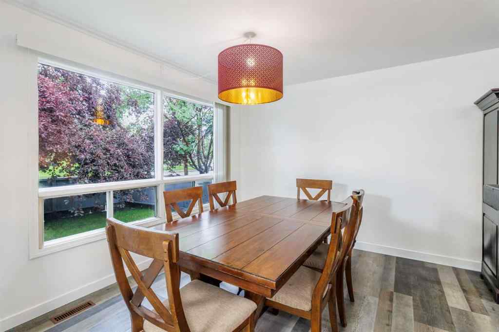 MLS® A2247329 - 92 Erin Woods Drive SE in Erin Woods Calgary, Residential