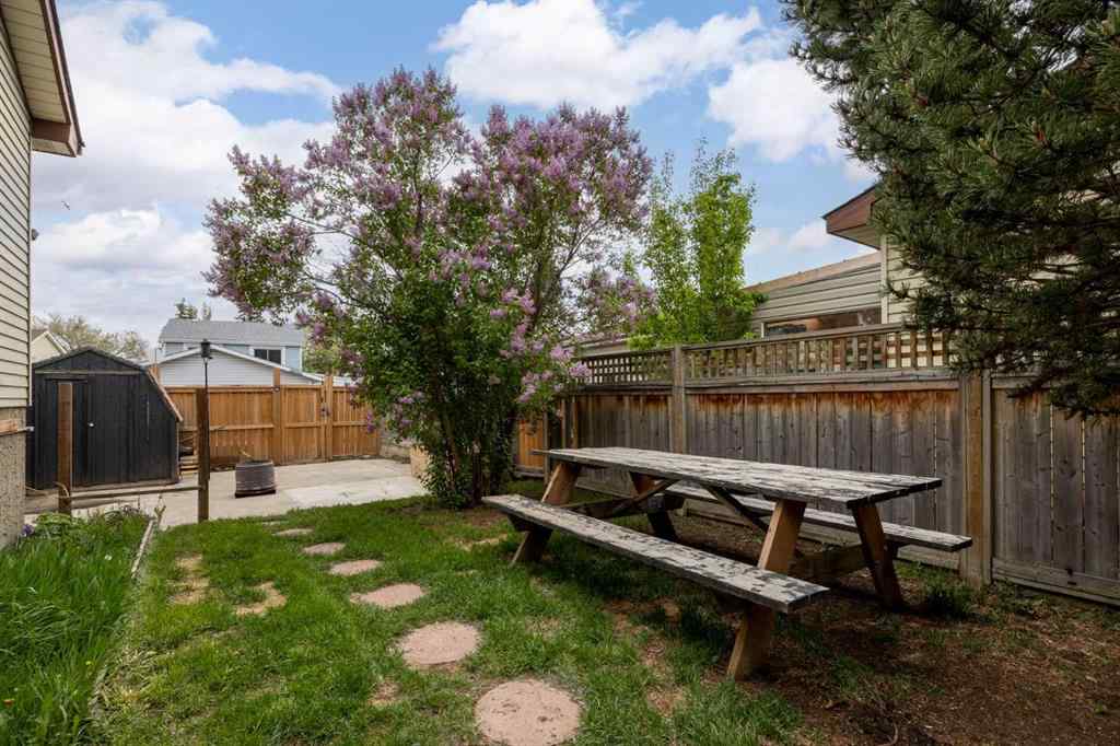 MLS® A2247329 - 92 Erin Woods Drive SE in Erin Woods Calgary, Residential