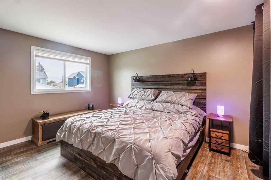 MLS® A2247329 - 92 Erin Woods Drive SE in Erin Woods Calgary, Residential