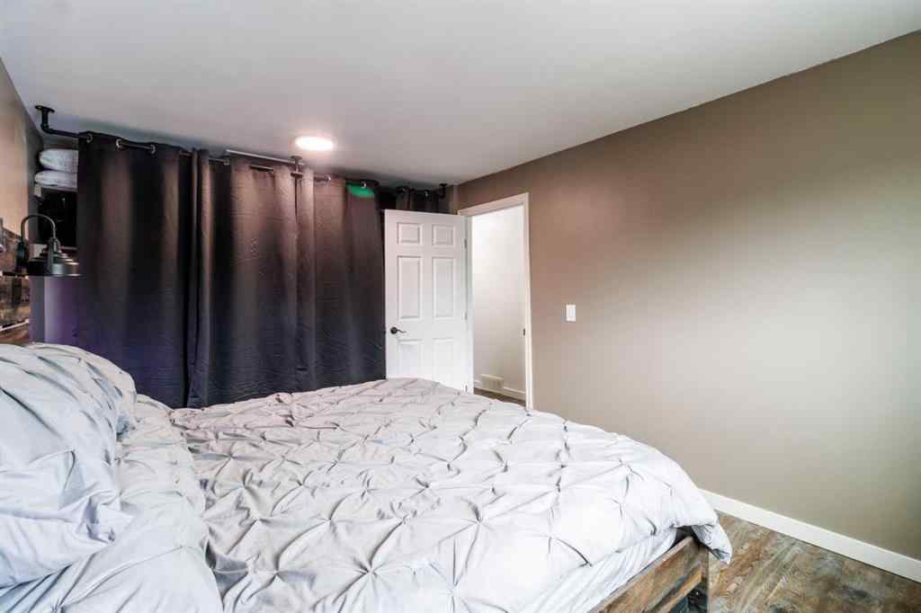 MLS® A2247329 - 92 Erin Woods Drive SE in Erin Woods Calgary, Residential