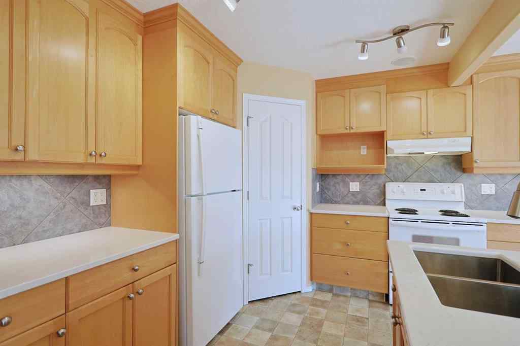MLS® A2247333 - 160 Royal Birch Circle NW in Royal Oak Calgary, Residential