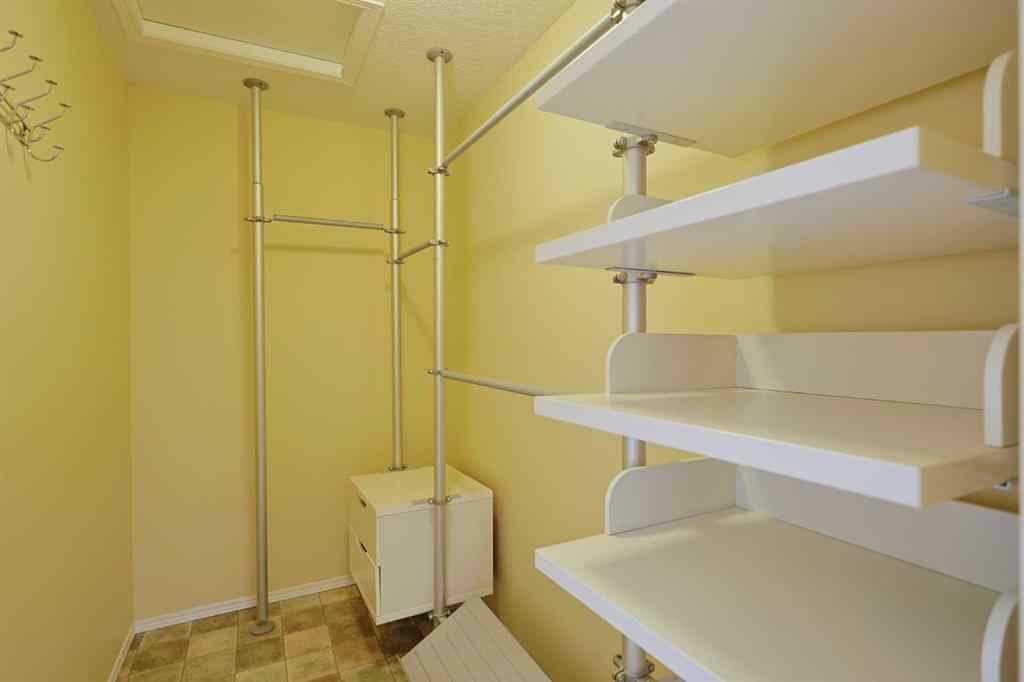MLS® A2247333 - 160 Royal Birch Circle NW in Royal Oak Calgary, Residential