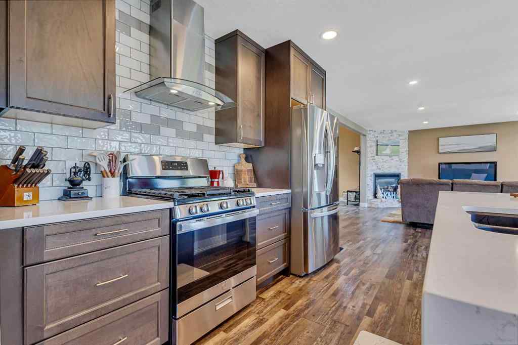 MLS® A2247334 - 5838 65 Avenue  in NONE Rocky Mountain House, Residential