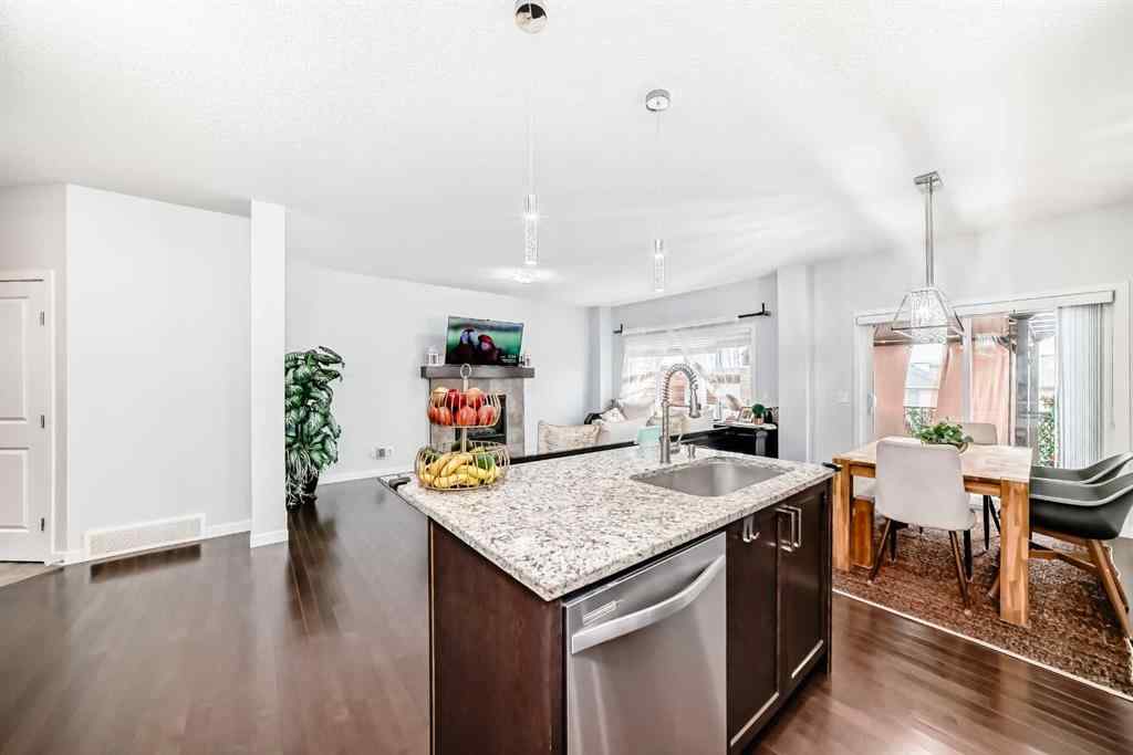 MLS® A2247336 - 165 Hillcrest Drive SW in Hillcrest Airdrie, Residential