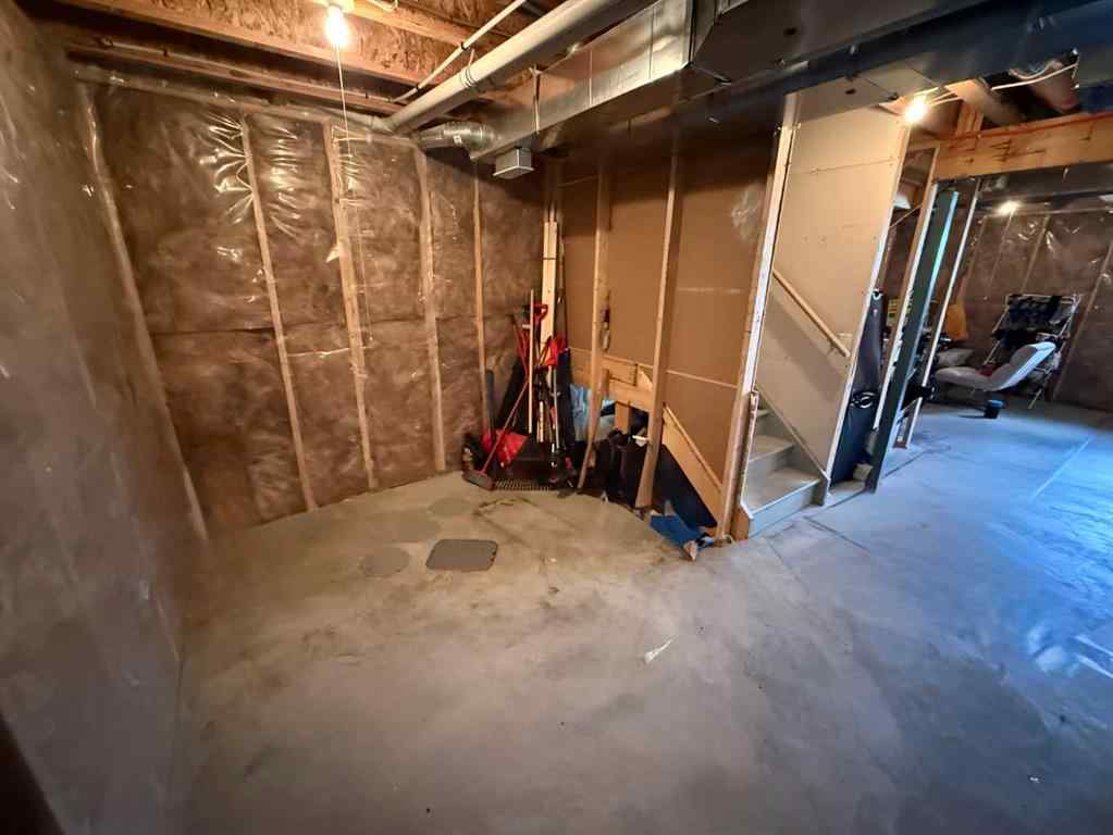 MLS® A2247338 - 35 Savanna Parade NE in Saddle Ridge Calgary, Residential