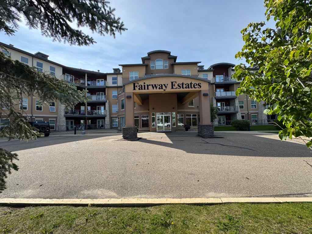 MLS® A2247341 - Unit #203 5040 53 Street  in Downtown Sylvan Lake, Residential