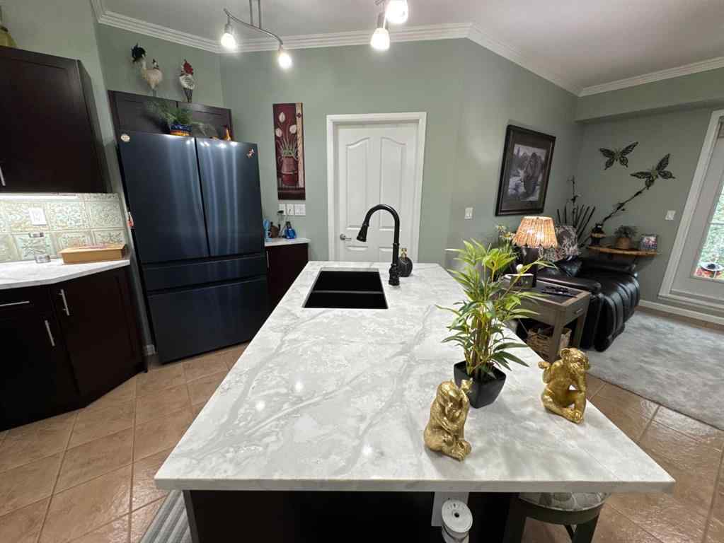 MLS® A2247341 - Unit #203 5040 53 Street  in Downtown Sylvan Lake, Residential