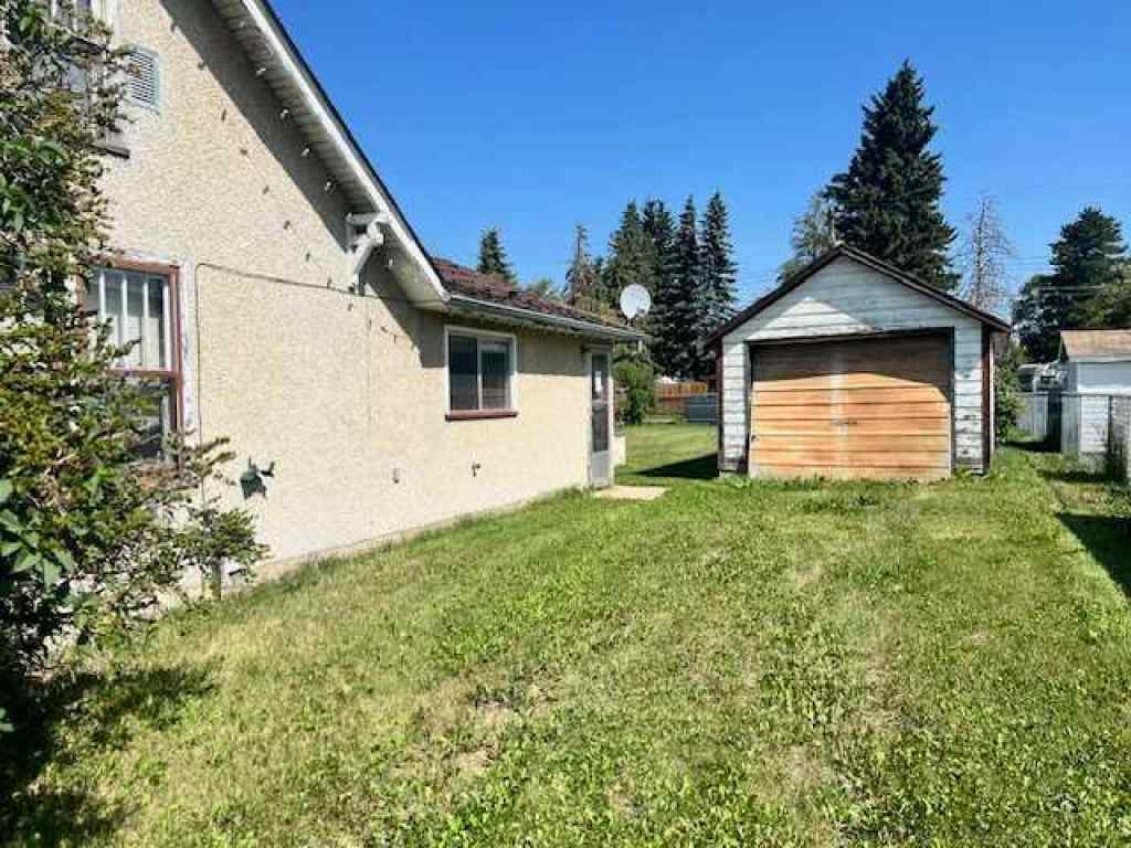 MLS® A2247343 - 5114 52 Avenue  in Tofield Tofield, Residential