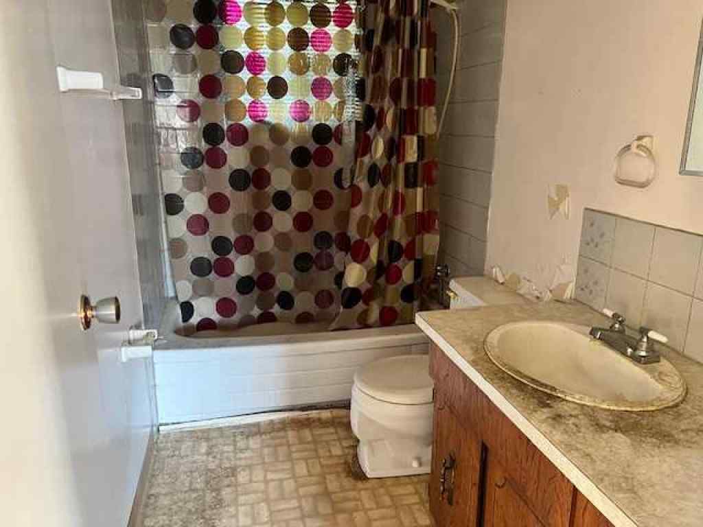 MLS® A2247343 - 5114 52 Avenue  in Tofield Tofield, Residential