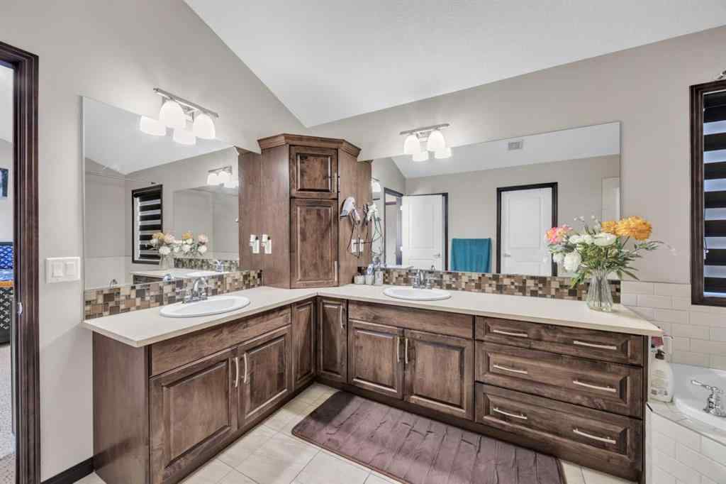 MLS® A2247348 - 233 Aspenmere Circle  in Westmere Chestermere, Residential