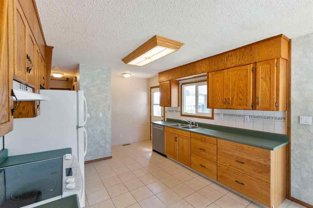 MLS® A2247354 - 125 Big Springs Drive  in Big Springs Airdrie, Residential