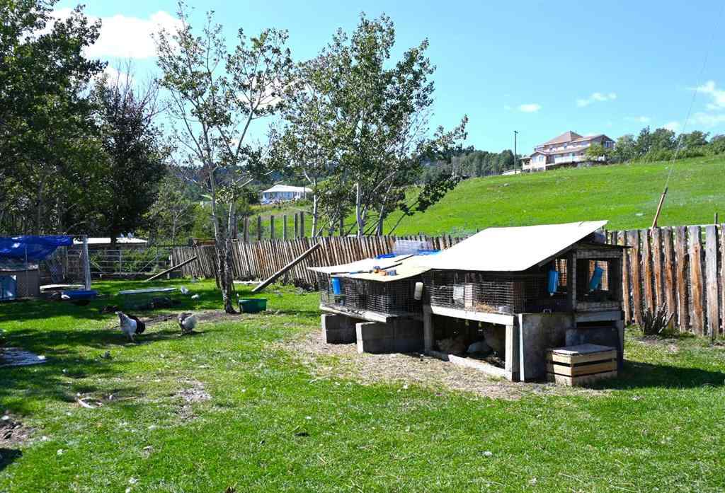 MLS® A2247365 - 2513 3 Highway  in NONE Rural Pincher Creek No. 9, M.D. of, Residential
