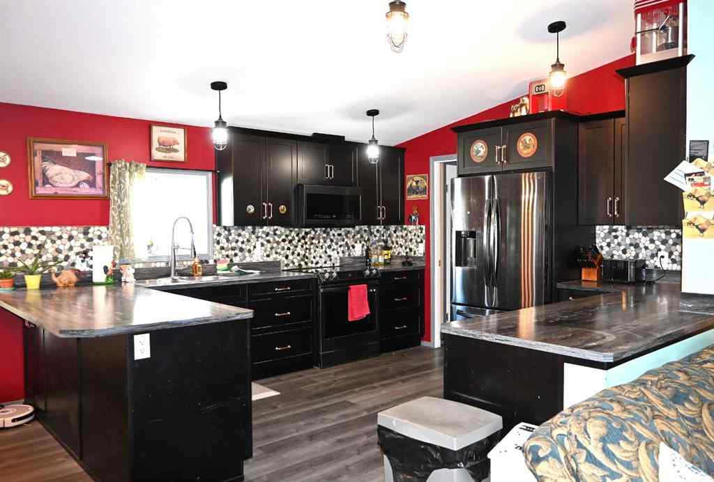 MLS® A2247365 - 2513 3 Highway  in NONE Rural Pincher Creek No. 9, M.D. of, Residential