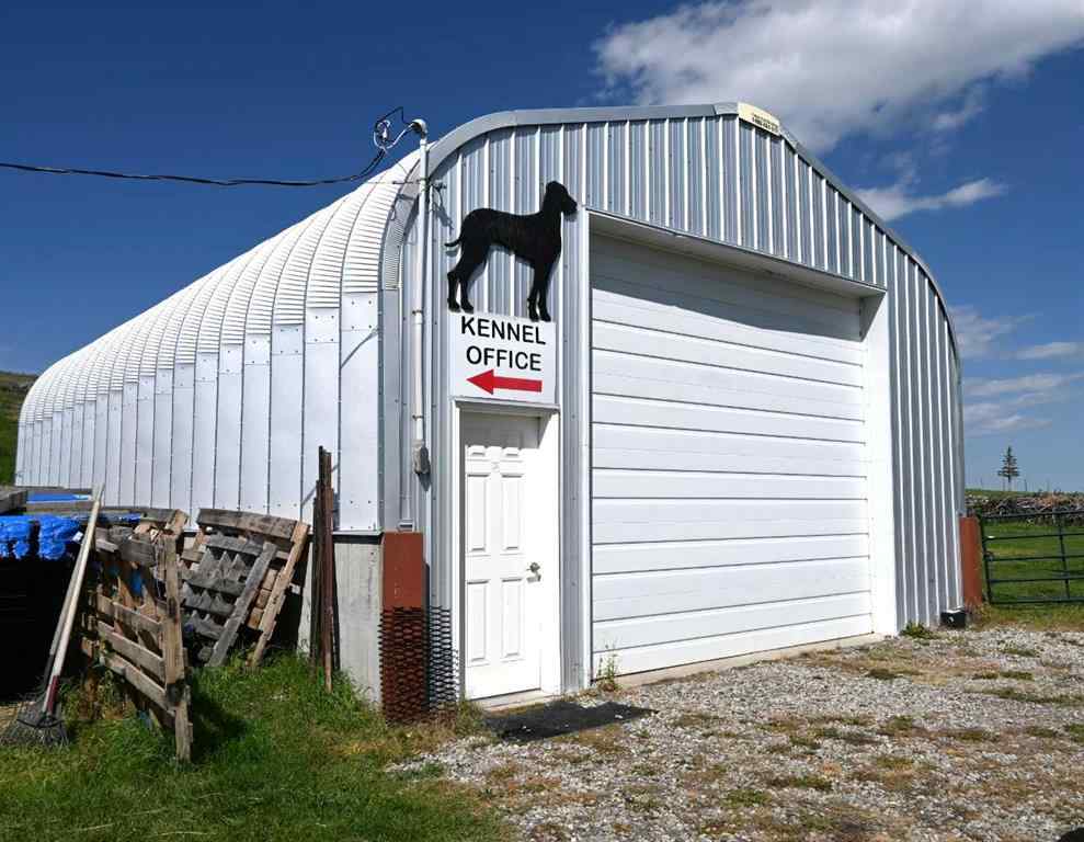MLS® A2247365 - 2513 3 Highway  in NONE Rural Pincher Creek No. 9, M.D. of, Residential