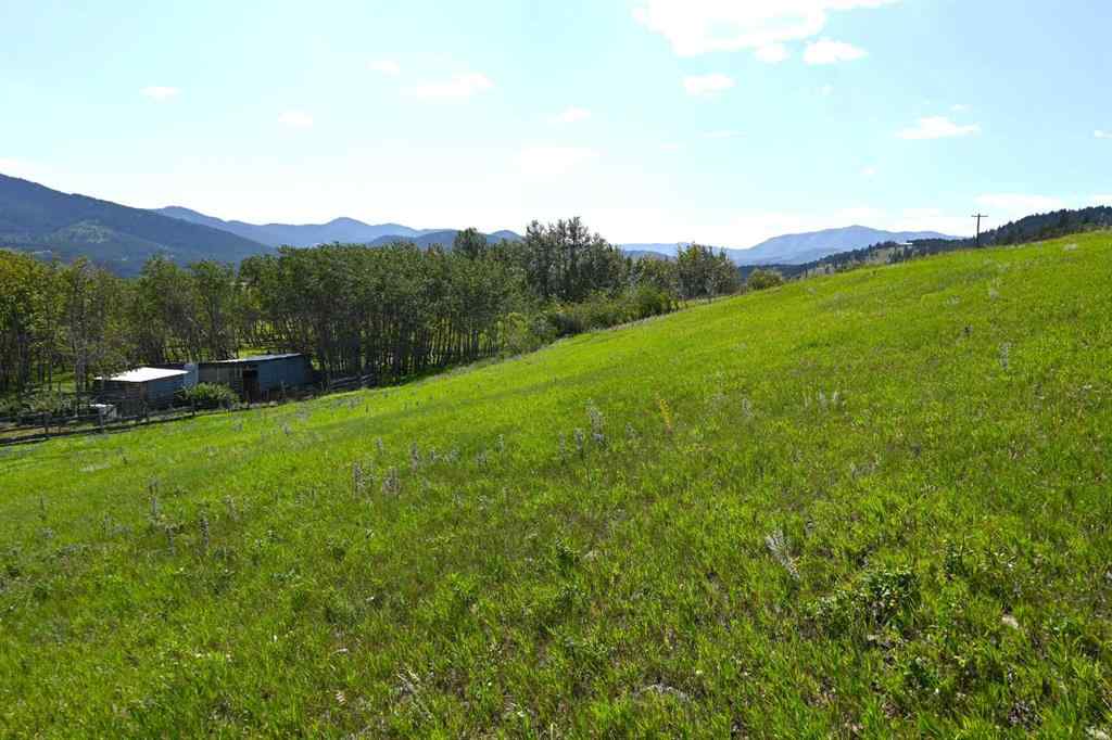 MLS® A2247365 - 2513 3 Highway  in NONE Rural Pincher Creek No. 9, M.D. of, Residential