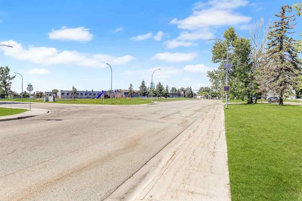 MLS® A2247371 - Unit #1111 7201 Poplar Drive   in South Patterson Place Grande Prairie, Residential
