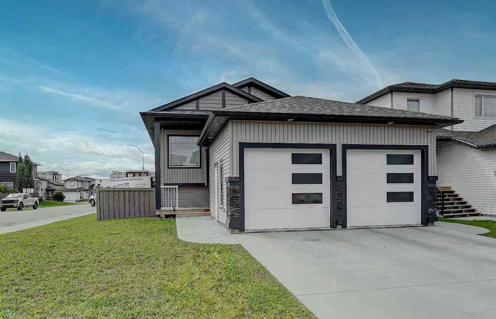 MLS® A2247372 - 10211 125 Avenue  in Northridge Grande Prairie, Residential