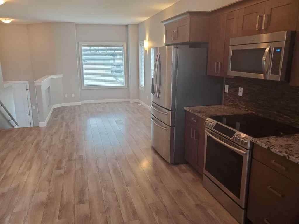MLS® A2247372 - 10211 125 Avenue  in Northridge Grande Prairie, Residential