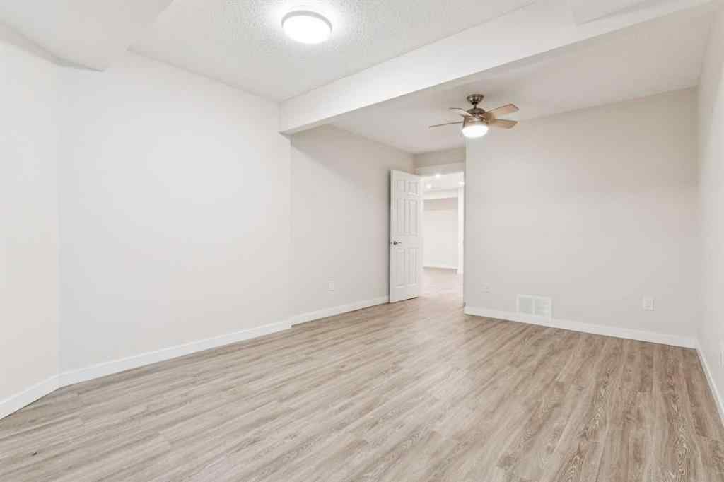MLS® A2247391 - 132 Citadel Meadow Bay NW in Citadel Calgary, Residential
