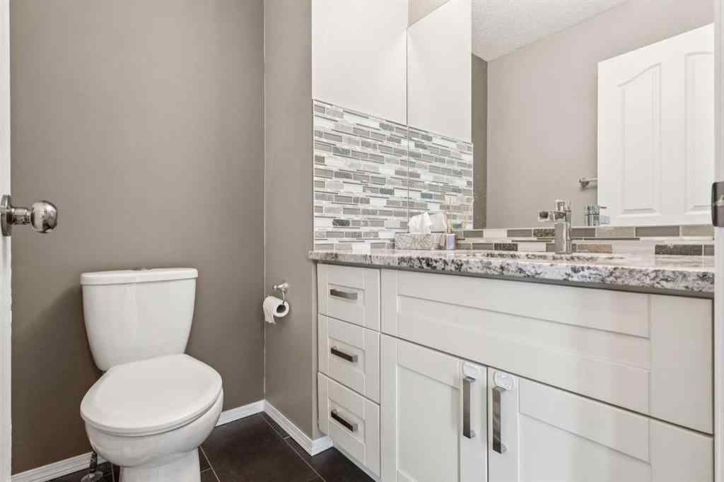 MLS® A2247391 - 132 Citadel Meadow Bay NW in Citadel Calgary, Residential