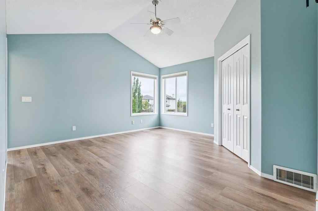 MLS® A2247391 - 132 Citadel Meadow Bay NW in Citadel Calgary, Residential