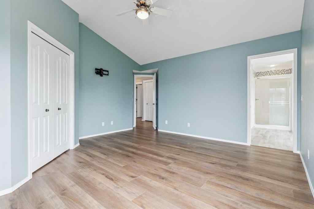 MLS® A2247391 - 132 Citadel Meadow Bay NW in Citadel Calgary, Residential