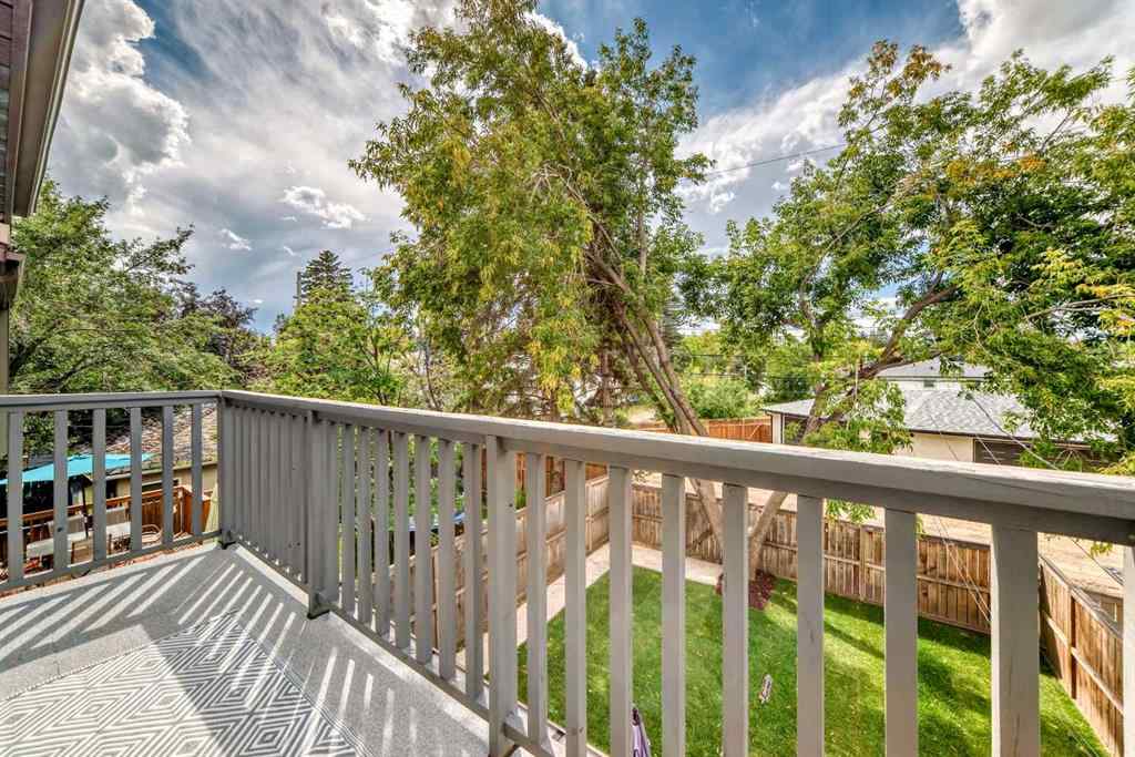 MLS® A2247396 - 329 37 Street SW in Spruce Cliff Calgary, Residential