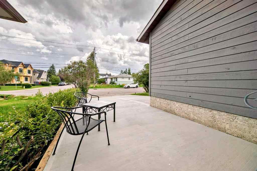 MLS® A2247396 - 329 37 Street SW in Spruce Cliff Calgary, Residential