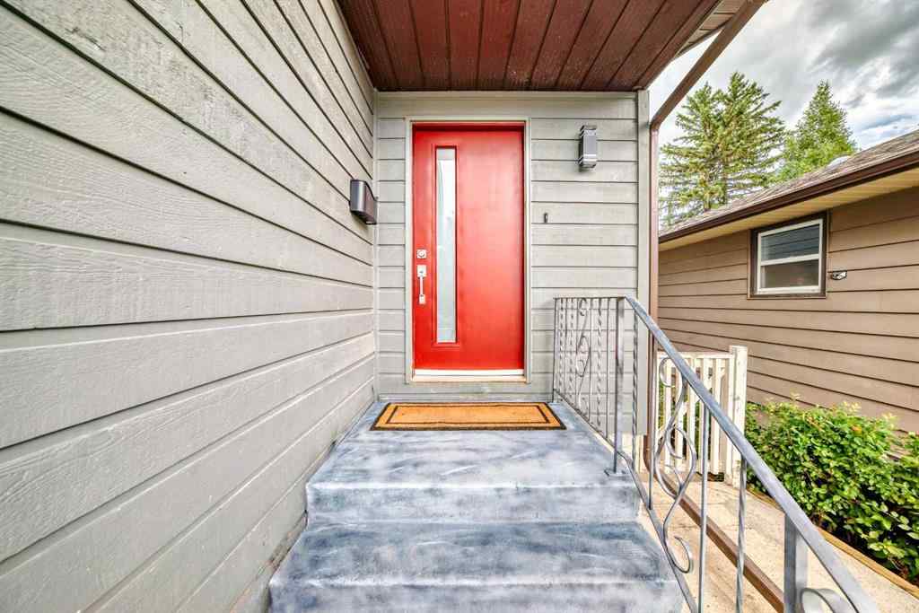 MLS® A2247396 - 329 37 Street SW in Spruce Cliff Calgary, Residential
