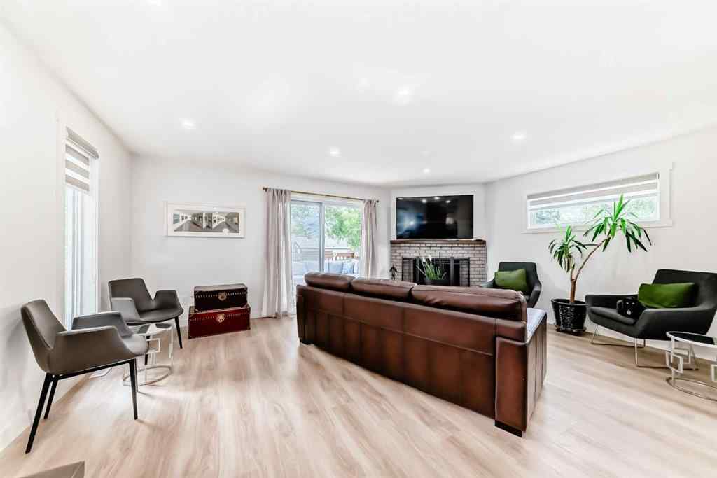 MLS® A2247396 - 329 37 Street SW in Spruce Cliff Calgary, Residential