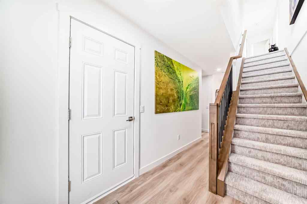 MLS® A2247396 - 329 37 Street SW in Spruce Cliff Calgary, Residential