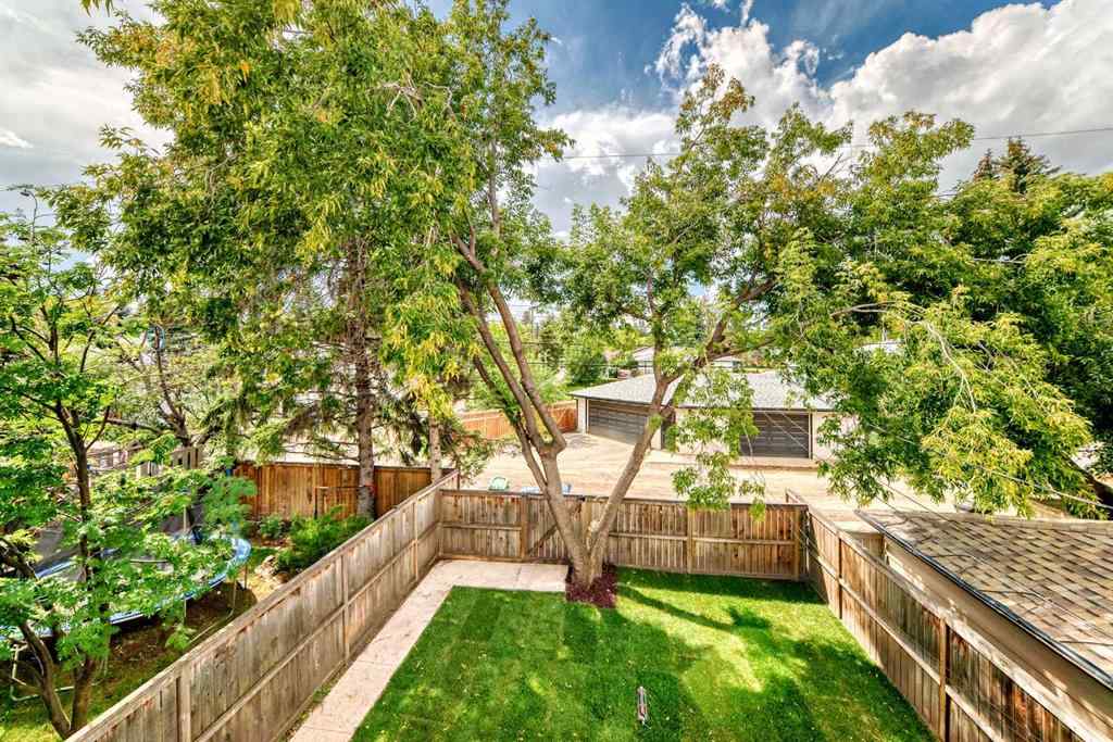 MLS® A2247396 - 329 37 Street SW in Spruce Cliff Calgary, Residential