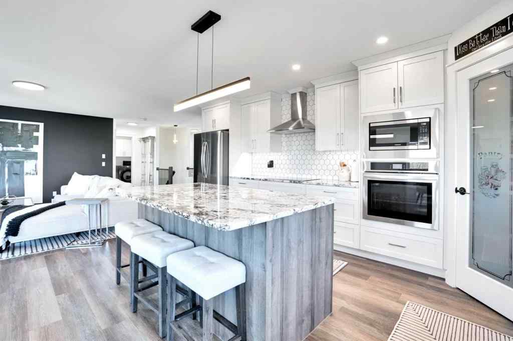 MLS® A2247405 - 18 Poplar Ridge Close  in NONE Didsbury, Residential