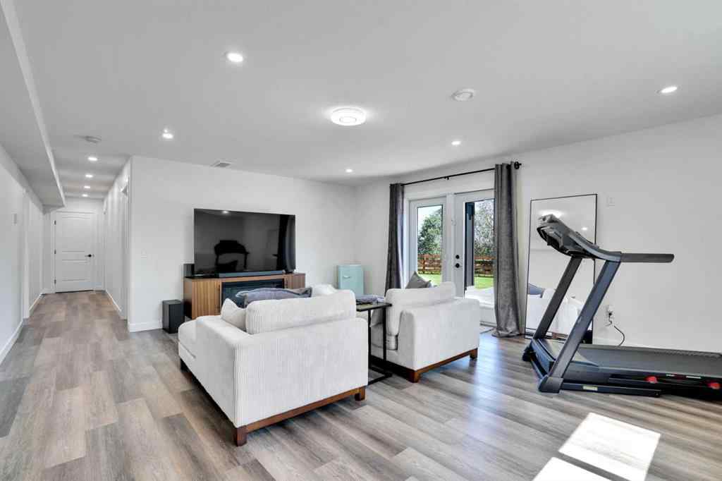 MLS® A2247405 - 18 Poplar Ridge Close  in NONE Didsbury, Residential