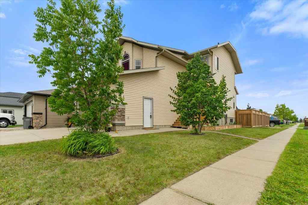 MLS® A2247406 - 9526 Willow Drive  in Cobblestone Grande Prairie, Residential
