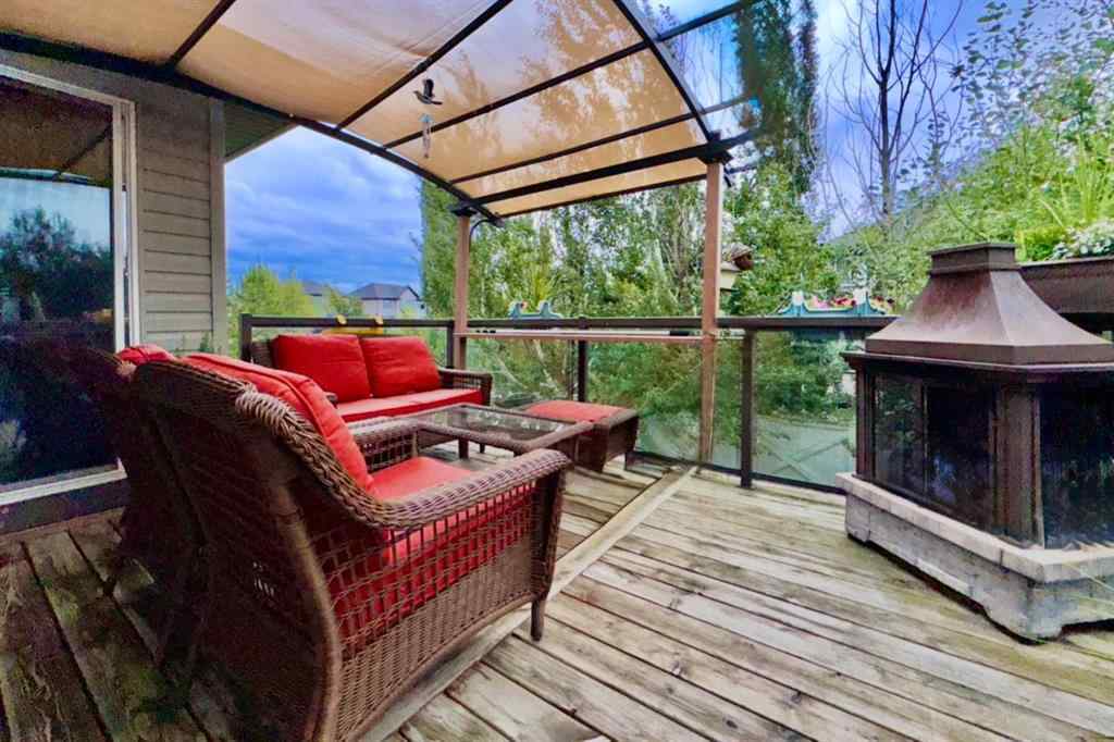 MLS® A2247412 - 160 Rainbow Falls Grove  in Rainbow Falls Chestermere, Residential