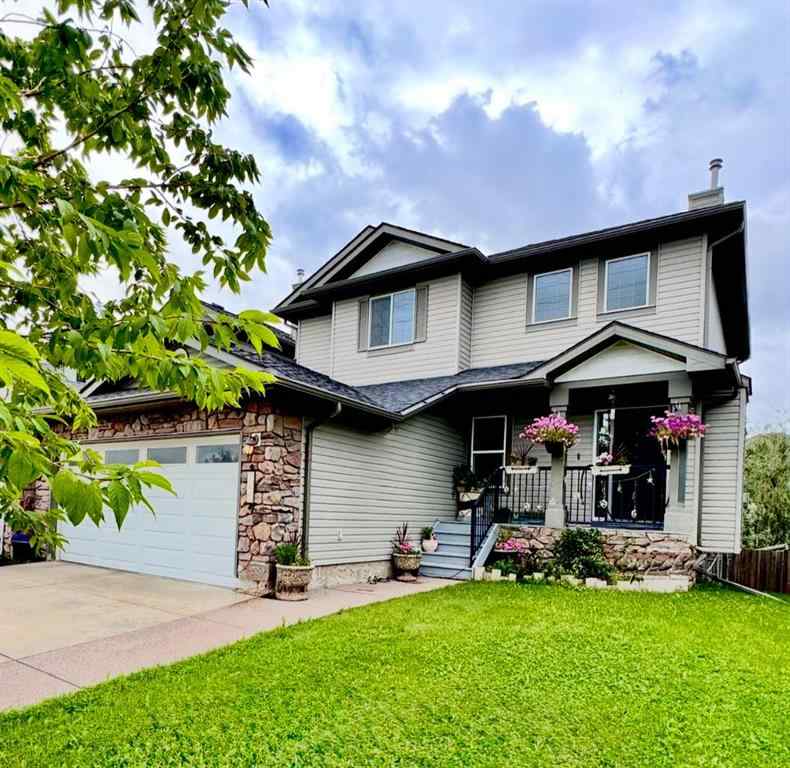 MLS® A2247412 - 160 Rainbow Falls Grove  in Rainbow Falls Chestermere, Residential