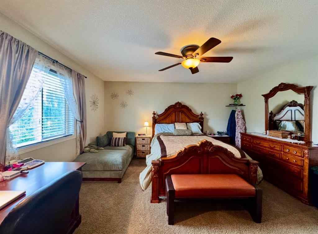 MLS® A2247412 - 160 Rainbow Falls Grove  in Rainbow Falls Chestermere, Residential