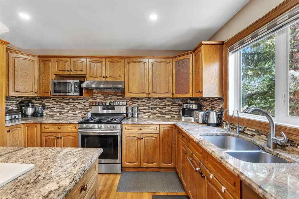 MLS® A2247422 - 33 Edgevalley Way NW in Edgemont Calgary, Residential