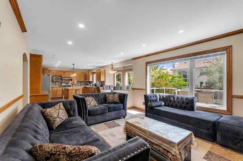 MLS® A2247422 - 33 Edgevalley Way NW in Edgemont Calgary, Residential