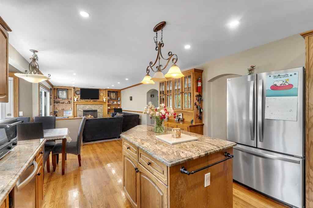 MLS® A2247422 - 33 Edgevalley Way NW in Edgemont Calgary, Residential
