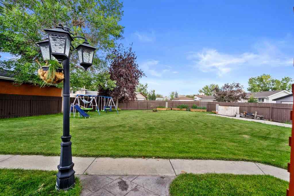 MLS® A2247434 - 12 Whiteland Bay NE in Whitehorn Calgary, Residential